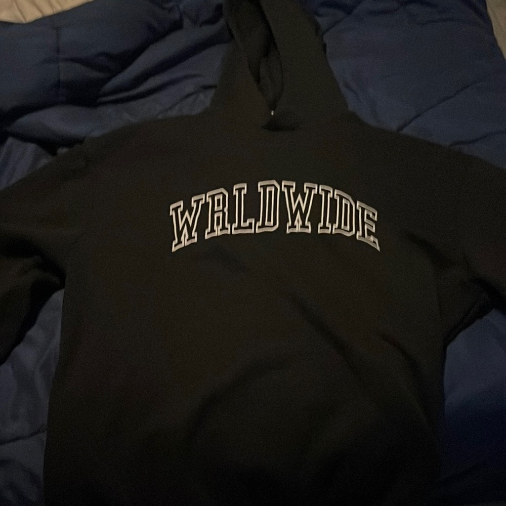 Boohoo man sweater, size medium but fits very big